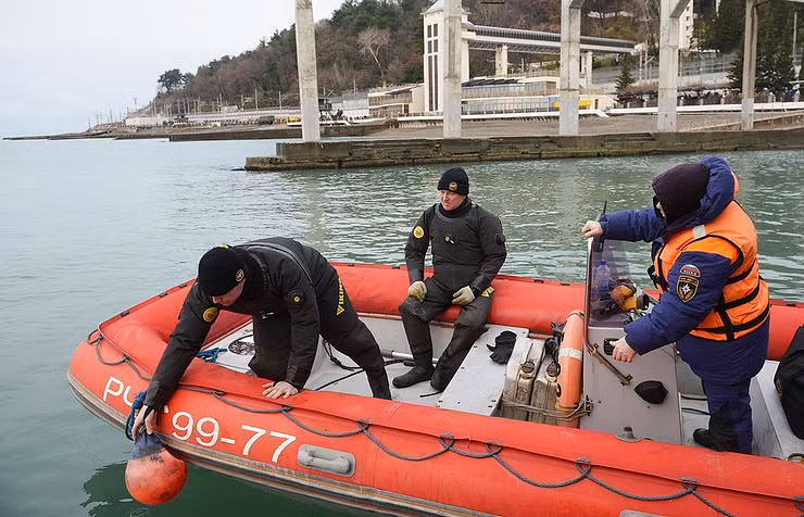 Tin moi nhat vu may bay Tu-154 roi: Lo loi noi cuoi cua phi cong