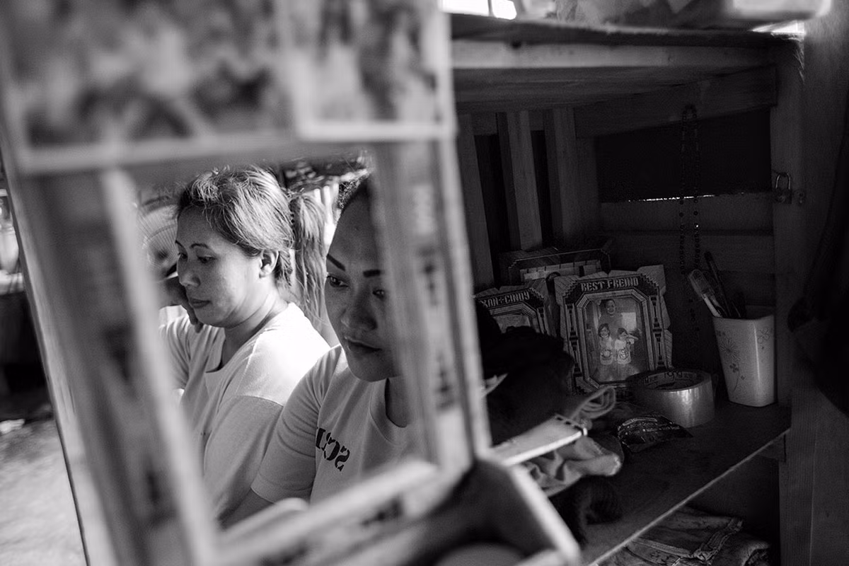 Khoảng 80 tù nhân đang bị giam trong phòng giam này của nhà tù Nam Cotabato. Được biết, số tù nhân đã tăng gấp đôi kể từ khi Tổng thống Philippines Rodrigo Duterte phát động cuộc chiến chống ma túy hồi tháng 6/2016.