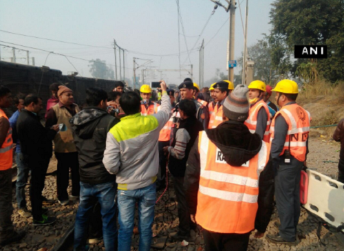 Ủy ban An toàn Đường sắt Ấn Độ sẽ mở cuộc điều tra nguyên nhân vụ tai nạn. Ảnh: ANI.