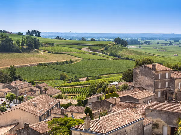 Thành phố Bordeaux xinh đẹp và thanh bình của nước Pháp.