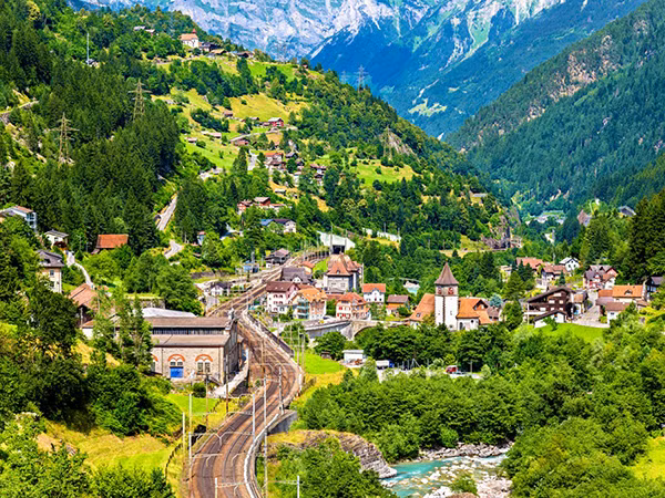 Thụy Sĩ cũng nằm trong danh sách những điểm đến hấp dẫn nhất trong năm 2017 của National Geographic.