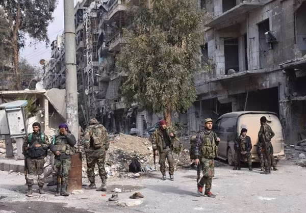 Anh Quan doi Syria sap giai phong toan bo Dong Aleppo-Hinh-2