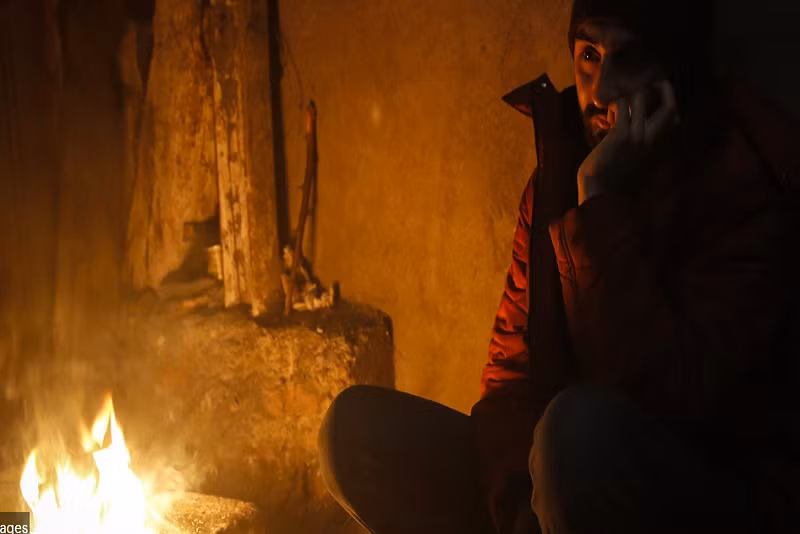 Các nhà chức trách Serbia đã đóng cửa biên giới, qua đó phong tỏa tuyến đường chính mà các di dân thường sử dụng để tới Tây Âu.