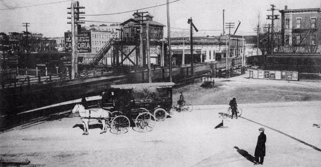 Độc giả có thể phần nào cảm nhận những sự thay đổi ở thành phố New York hồi thập niên 1920 trong bộ ảnh dưới đây. Ảnh: Khung cảnh đường phố ở Canarsie, Brooklyn, năm 1920.