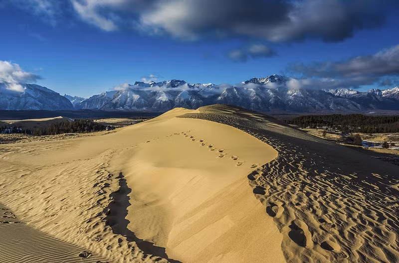 Cồn cát Charskie nằm trong danh sách 7 kỳ quan ở khu Ngoại Baikal từ năm 2010.
