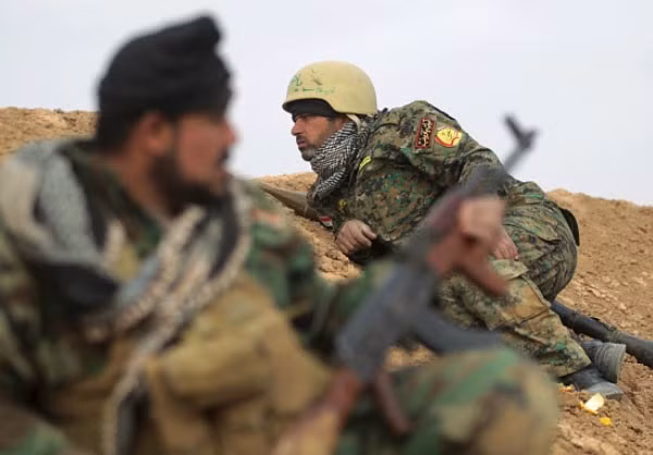 Theo một quan chức quân đội Iraq ngày 15/12, các lực lượng vũ trang Iraq đã đánh bật nhóm khủng bố IS ra khỏi 10 ngôi làng ở phía tây thành phố Tal Afar. Ảnh: FNA.