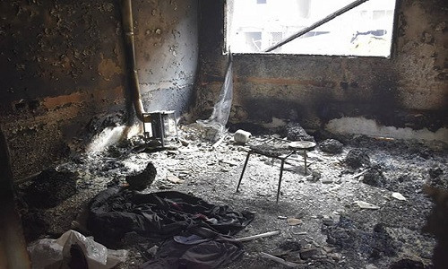 Bên trong một căn phòng gần như bị thiêu rụi hoàn toàn.
