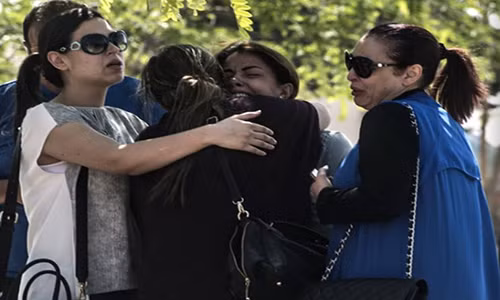 Một sự kiện đau lòng khác xảy ra trong năm 2016 là vụ rơi máy bay Ai Cập vào ngày 19/5, khiến 66 người thiệt mạng. Khi đó, chiếc phi cơ đã bị rơi xuống Địa Trung Hải khi đang trên hành trình từ thủ đô Paris (Pháp) tới thủ đô Cairo (Ai Cập).