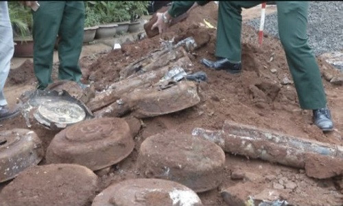 Phat hien kho dan hon 3 ta trong khu dan cu