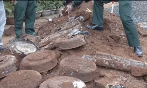 Phat hien kho dan hon 3 ta trong khu dan cu