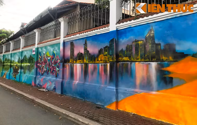 Ảnh sôi động, rực rỡ ánh đèn ở "Hòn ngọc viễn đông" TP HCM với những tòa nhà, công trình trọc trời tạo cho người xem cảm giác vô cùng thích thú.