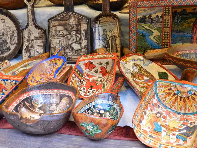 Giống như nhiều khu chợ khác, bạn cũng có thể mặc cả tại Izamailovo.