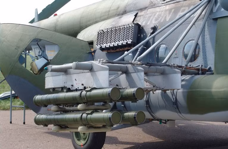 …Tên lửa chống tăng Shturm (AT-6) tầm bắn 400-5.000m, xuyên giáp sau ERA 550-600mm hoặc Ataka-V (AT-9) có tầm bắn đến 10km, xuyên giáp RHA sau ERA 800-950mm.