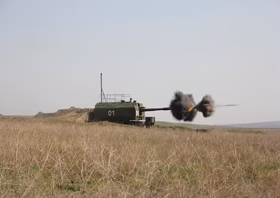 Tầm bắn của pháo tối đa đến 27km.