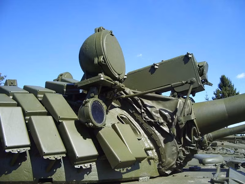 Mặt trước tháp pháo cũng được tăng cường ERA hiệu quả hơn giáp BDD bao quanh mặt trước.