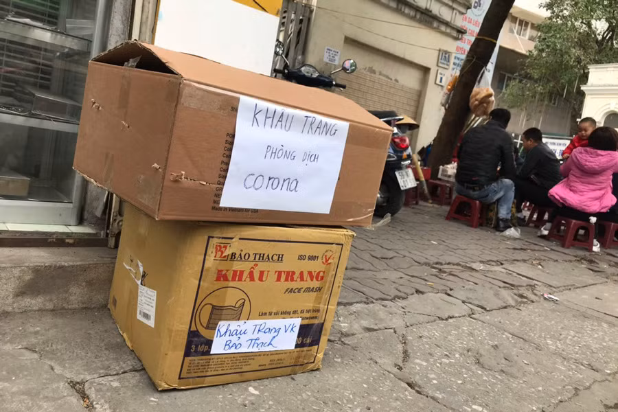 Khẩu trang phòng dịch cúm do corona đang "cháy" hàng.