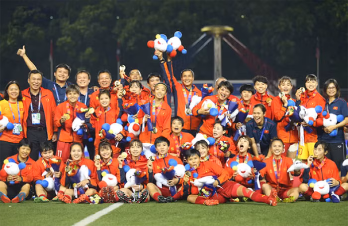 “Suc khoe” tai chinh Hoa chat Duc Giang bi to “xu thuong” tuyen nu Viet Nam the nao?