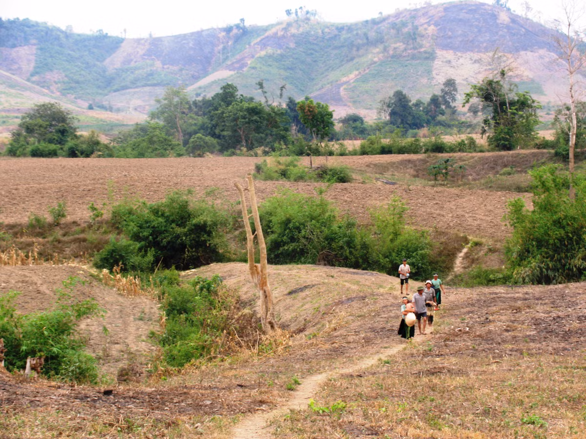 Su can thiet can sua doi luat dat dai