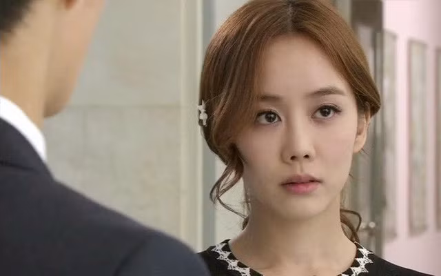 Cả nhà hỗn loạn vì người xông đất xui xẻo - Hình 2 Ca nha hon loan vi nguoi xong dat xui xeo-Hinh-2