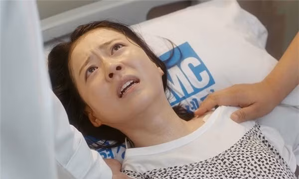 Trước khi bước vào phòng sinh nhưng tôi vẫn phải nghe những lời đó từ chính miệng chồng nói ra. Ảnh minh họa