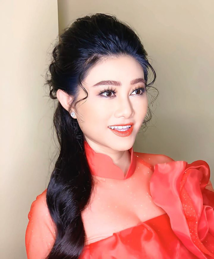 Loat my nhan Viet so huu nhan sac 