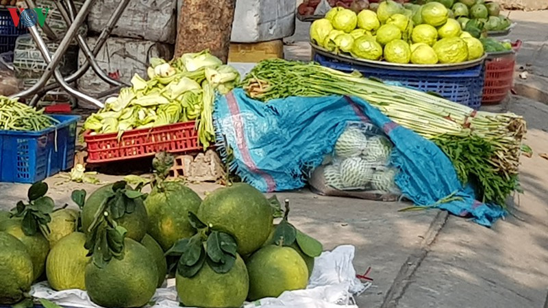Không được che chắn và bảo quản đúng quy trình nên luôn tiềm ẩn nguy cơ bị nhiễm khuẩn và ảnh hưởng đến sức khỏe (đường Phạm Thế Hiển, quận 8).