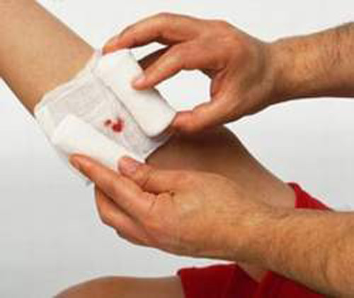 Không phải mọi nhân viên y tế đều tường tận về chứng rối loạn đông máu. Vì lý do này, bệnh nhân nên tự trang bị kiến thức về căn bệnh để tự chăm sóc mình khi cần thiết.