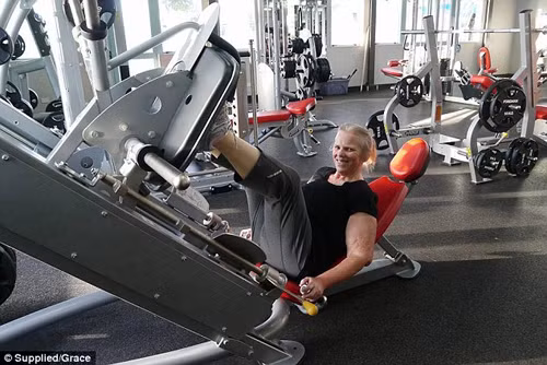 Tại bệnh viện, Grace được thiết kế chế độ ăn ít chất béo khiến cô giảm cân rõ rệt. Về tới nhà, cô quyết tâm giảm cân làm đẹp tới cùng bằng cách duy trì ăn uống lành mạnh. Grace cũng thay đổi thói quen ăn sáng với đồ McDonalds, KFC bằng cách tự chế biến đồ ăn tại nhà.