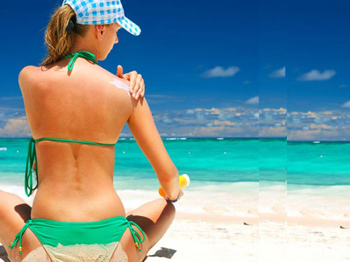 Kem chống nắng làm giảm lượng mồ hôi tiết ra. Không ít người băn khoăn khi sử dụng kem chống nắng bởi hiểu lầm ngây ngô loại kem này có khả năng bít kín lỗ chân lông. Từ đó, mồ hôi khó có thể thoát ra được.