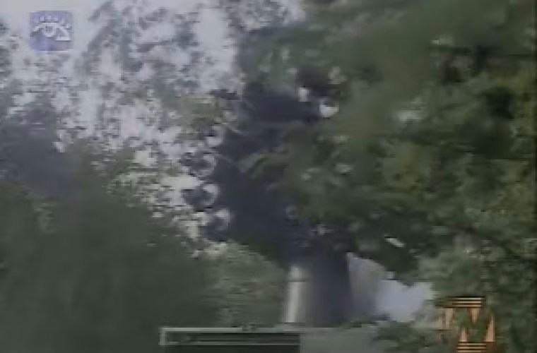 Trong trang bị hải quân, Cuba đã mạnh dạn tháo cả dàn phóng bom chống ngầm RBU-6000 lắp lên xe tải biến thành tổ hợp phòng thủ bờ biển tầm gần. Nguồn ảnh: worldmilitaryintel