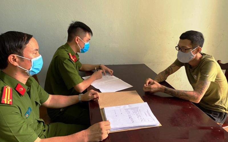 Nhan chuyen do sang Han Quoc, nam thanh nien chiem doat hon 2 ty dong