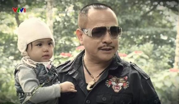 Hinh anh doi lap cua tai tu dong vai bo Thy trong 'Huong vi tinh than'