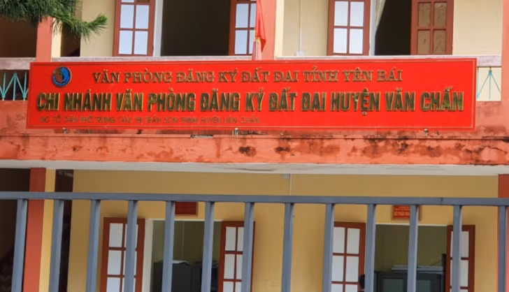 Yen Bai: Khoi to 3 can bo do sai pham dat dai