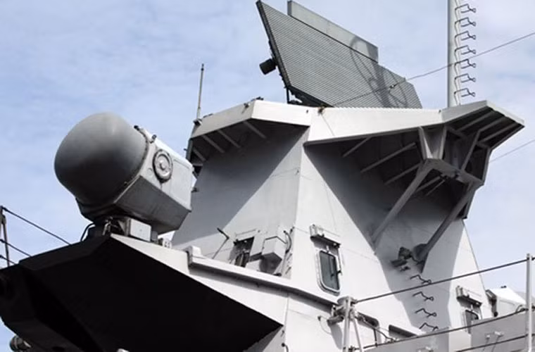 Hệ thống cảm biến trên tàu là sự kết hợp tinh hoa công nghệ Nga - Israel và Ấn Độ.