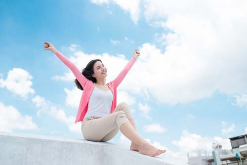 Thứ hai, người trường thọ thường là người không thường bị ho khạc đờm, không bị khó thở, dù thời tiết thay đổi cũng không mắc các bệnh về đường hô hấp. Ở đây nhấn mạnh sức khỏe của phổi rất quan trọng đối với tuổi thọ, phổi tốt sẽ sống lâu.