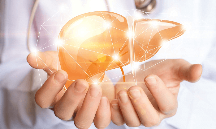 Để bảo vệ gan, cách tốt nhất là tránh xa các thực phẩm bị mốc, bia rượu và uống nước đầy đủ. Việc uống nước thường xuyên có thể bổ sung chất lỏng trong cơ thể và tạo môi trường trao đổi chất ẩm cho gan, giúp gan hoạt động hiệu quả. Ngoài ra, uống nhiều nước cũng có thể giúp sửa chữa các tế bào gan và giúp gan khỏe mạnh hơn.