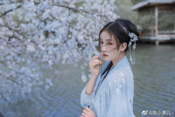 Thế nhưng, kết cục thứ ba, cũng là kết cục bi thảm nhất, đó là cũng có nữ quan không may bị hoàng đế trừng phạt vì một số lời nói và việc làm không hợp mắt của thiên tử. Có người vì ảo tưởng tương lai không thuộc về mình mà mất mạng dù vừa mới ân ái cùng vua.