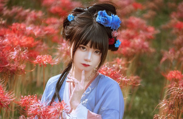 Ngoài ra, có những biện pháp tránh thai bằng thuốc, phương pháp này phổ biến trong các tiểu thuyết và phim truyền hình. Người xưa cho rằng, ngâm thủy ngân trong chảo dầu một ngày, sau đó để nguội và uống. Như vậy, người phụ nữ sẽ vĩnh viễn không thể có thai mà không gây hại cho cơ thể.