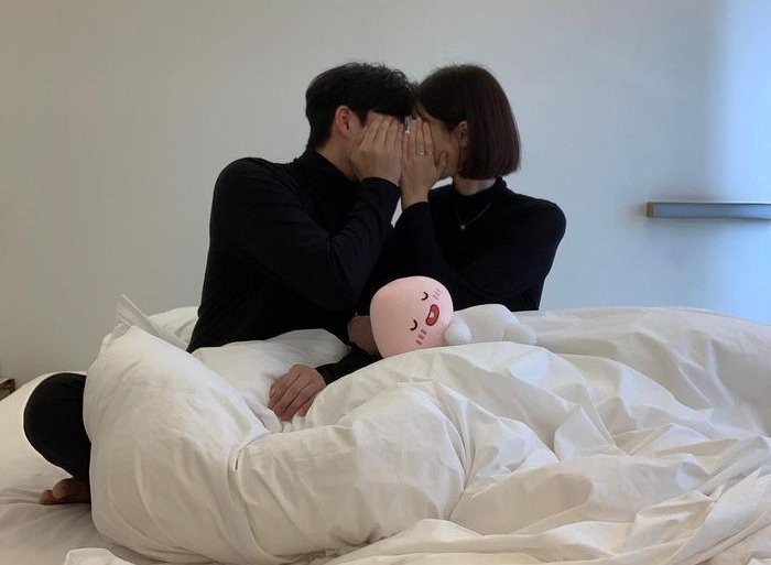 Theo chuyên gia họ Cao, tính toán của các nhà khoa học cho thấy, từ màn dạo đầu cho đến khi kết thúc một lần quan hệ, khối lượng vận động có thể đốt cháy tổng cộng khoảng 200 calo, tức là tương đương với khoảng 30 phút chạy bộ trên một máy chạy bộ.