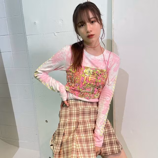 Sau sự cố, Mizuho Sakamoto nhanh chóng giải thích rằng tài khoản Tiktok của cô bị hacker đánh cắp và làm ra những chuyện bôi xấu danh tiếng của cô.