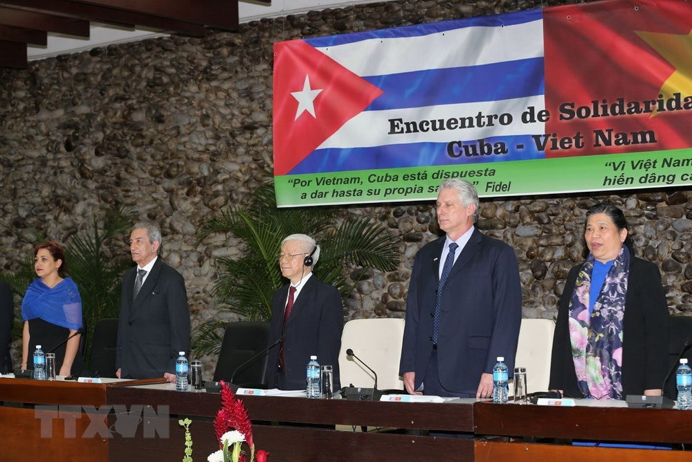 Tổng Bí thư Nguyễn Phú Trọng dự cuộc gặp thế hệ trẻ Việt Nam-Cuba và trao Huân chương Hữu nghị cho các cựu chuyên gia quân sự Cuba.