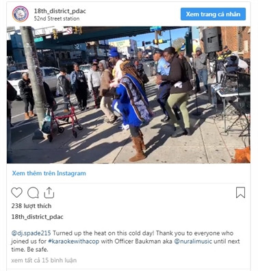 Bat ngo canh sat My hat karaoke va khieu vu