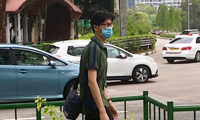 "Kết quả học tập xuất sắc, điểm số cao" là lý do dù bị buộc tội quấy rối tình dục, một sinh viên đang theo học tại Đại học Quốc gia Singapore chỉ bị kết án 21 tháng quản chế. Đúng là chuyện lạ đời khi nam sinh quấy rối phụ nữ không phải đi tù vì ... 'học giỏi'.