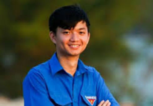 Ông Nguyễn Minh Triết sinh năm 1990, tốt nghiệp thạc sĩ tại Anh.