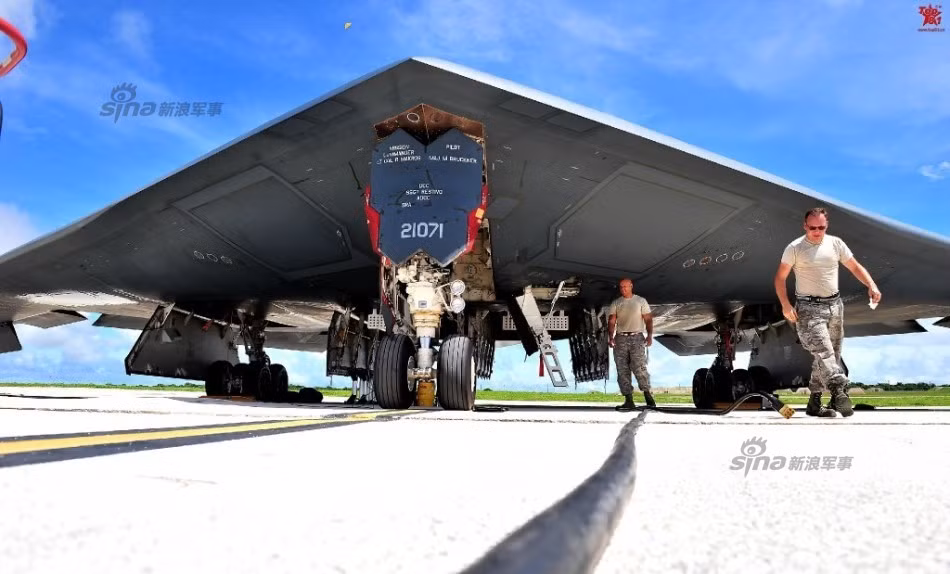 B-2 Spirit là máy bay ném bom tàng hình duy nhất trên thế giới hiện nay.