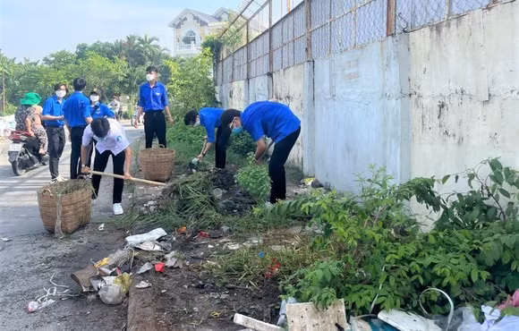 TP HCM: Bi phat 2 trieu dong vi khong diet lang quang