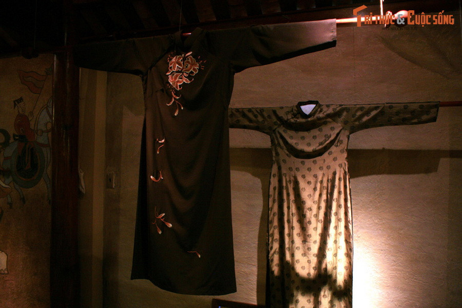 Đặc biệt, Bảo tàng Áo dài còn sở hữu nhiều bộ áo dài từng được những người phụ nữ nổi tiếng của Việt Nam mặc, như NSND Trà Giang, các nhà ngoại giao Nguyễn Thị Bình và Tôn Nữ Thị Ninh.