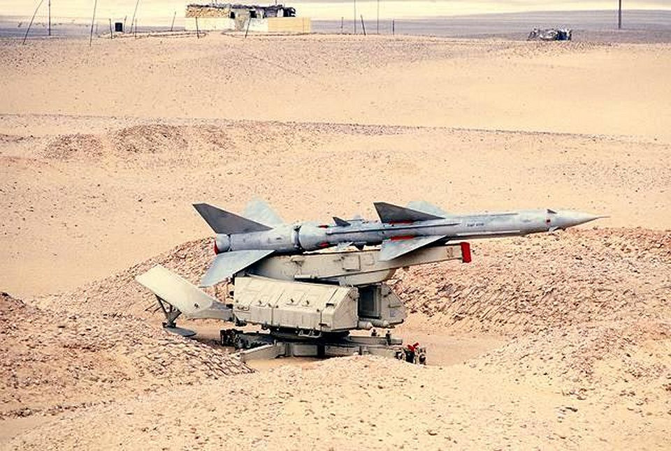 Xem ra đây là sản phẩm có sự đầu tư nghiên cứu lớn của phiến quân Houthi chứ không đơn thuần là công nghệ thô sơ làm ra chỉ để phóng lên còn “trúng đâu thì trúng”. Nguồn ảnh: Wikipedia