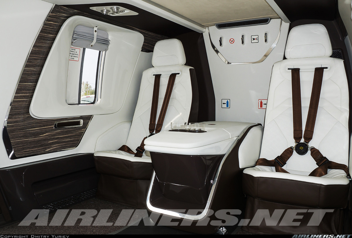 Máy bay có thể chở tối đa 8 hành khách hoặc mang vác hàng hóa tối đa 1,23 tấn. Trong ảnh, cận cảnh cabin phiên bản VIP. Nguồn ảnh: Airlines.net