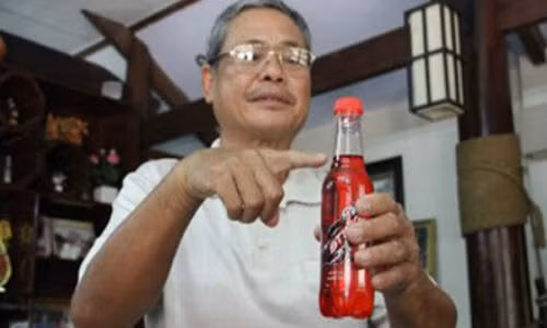 Phat hien 'di vat' moi giong sau trong chai nuoc Sting do